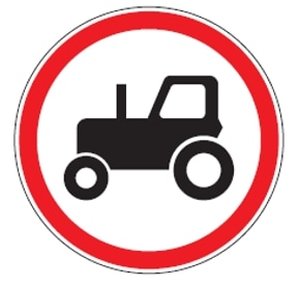 Traktorių eismas draudžiamas