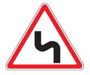 116 vingiai (kelio ruožas su mažo spindulio arba riboto matomumo vingiais. pirmasis vingis į kairę)