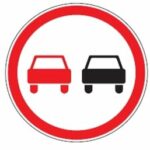 325 Lenkti draudžiama (Draudžiama lenkti transporto priemones, išskyrus pavienes (pavienius transporto priemonių junginius), važiuojančias mažesniu kaip 30 km/h greičiu)