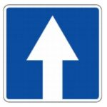 503 Įvažiavimas į vienpusio eismo kelią (Nurodoma, kad įvažiuojama į vienos krypties eismo kelią arba važiuojamąją dalį)